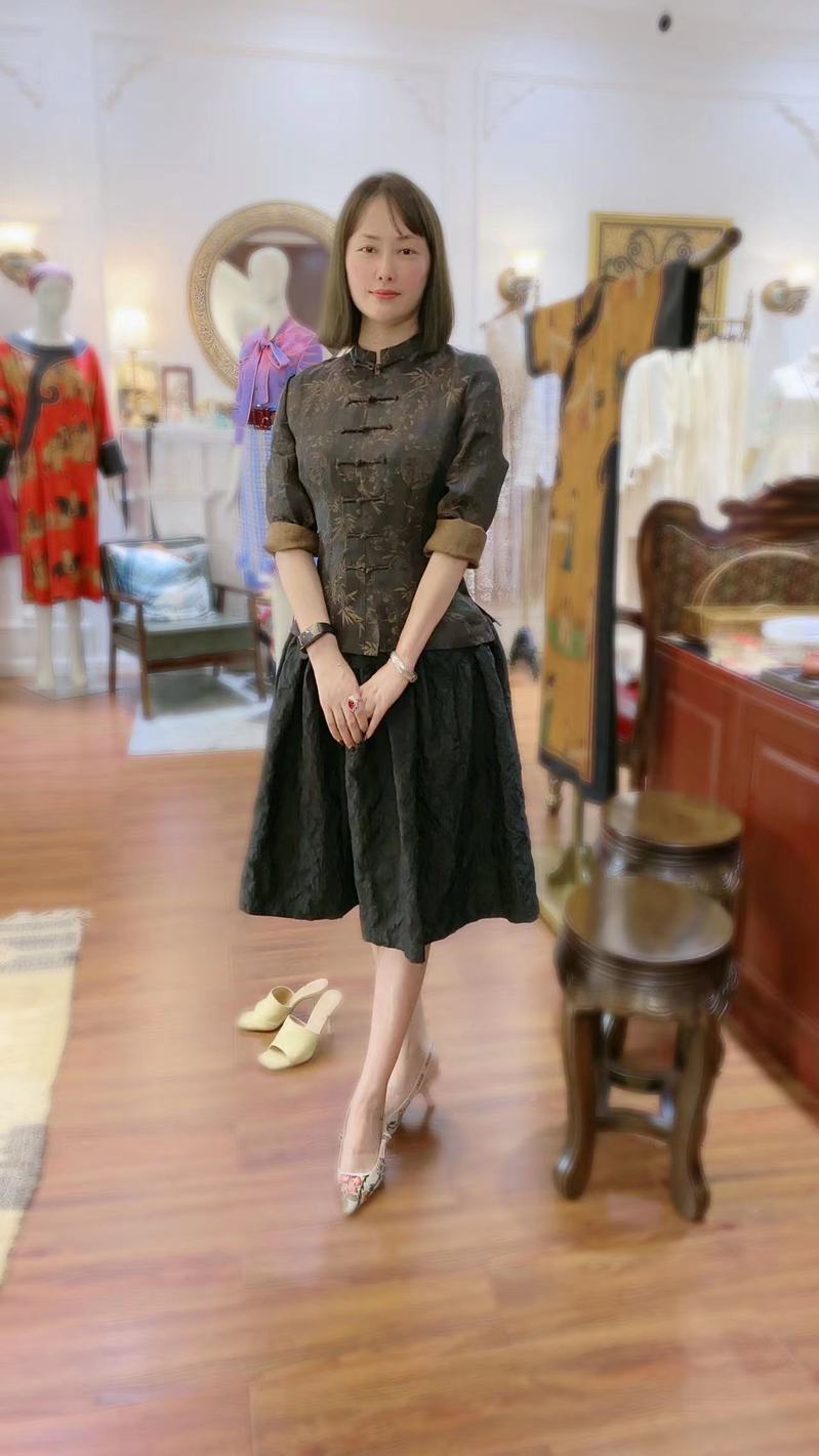 黄玲书